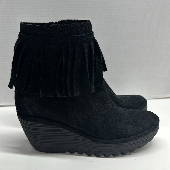 Fly London Yagi Boots Suede Platform Wedge Fringe Booties Ankle Boot Black 41 10 - Picture 2 of 7